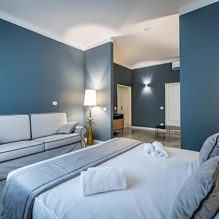 Yid Lamarmora Luxury Contemporary *