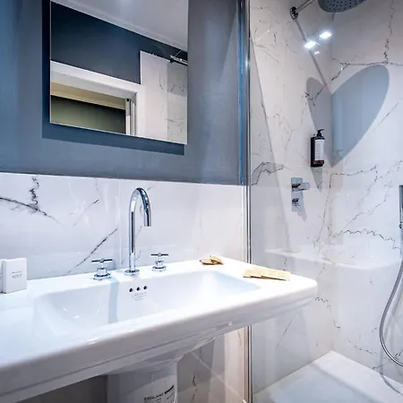 Yid Lamarmora Luxury Contemporary